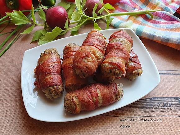 Rolady mielone z pieczarkami zapiekane w boczku