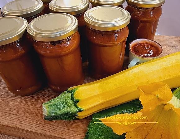 Domowy ketchup z cukinii z nutką curry