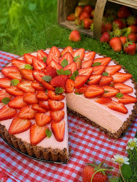 Tarta truskawkowa z ptasim mleczkiem