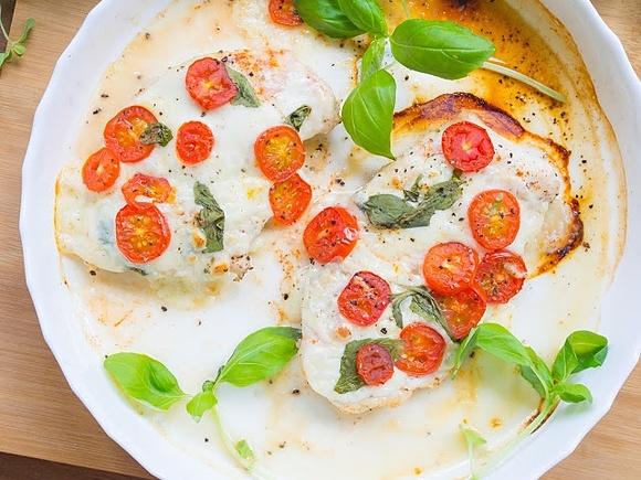 Filet z kurczaka caprese