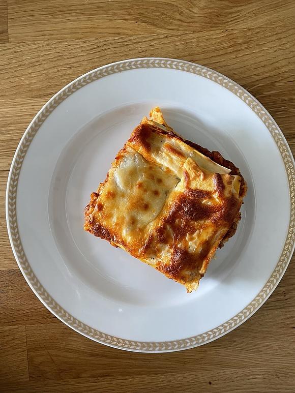 Lasagne z wołowym ragu