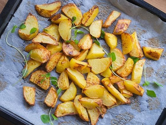 Pieczone ziemniaki z piekarnika