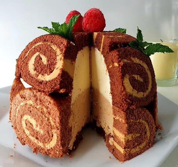 Lodowa bomba o smaku tiramisu - deser lodowy na zimno