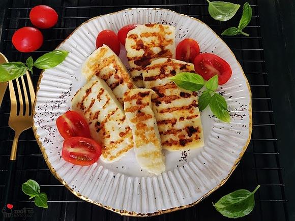 Grillowany ser halloumi