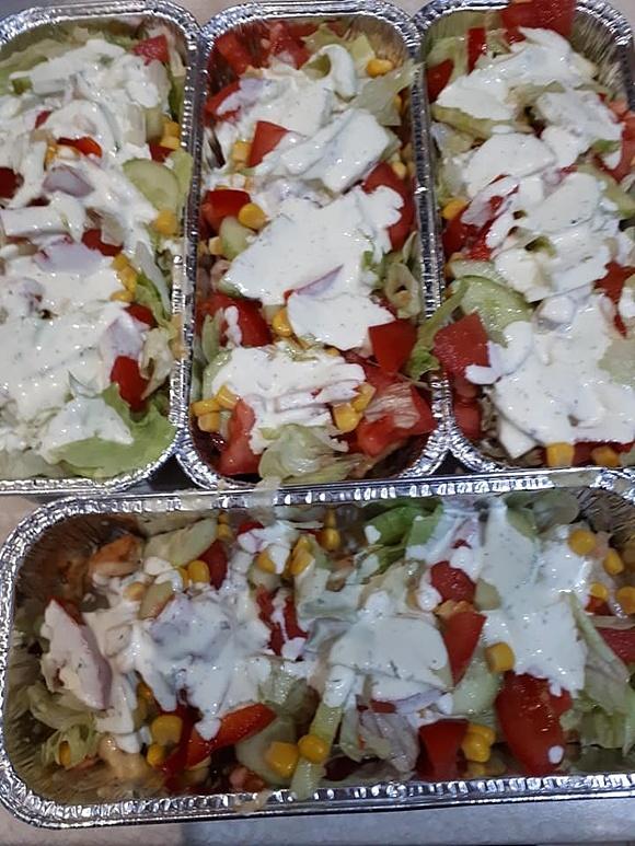 Kapsalon holenderski fast food na obiad lub kolację