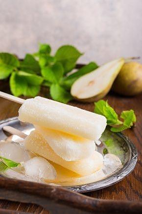 Lody gruszkowe - przepis na orzeźwiające domowe lody z gruszek