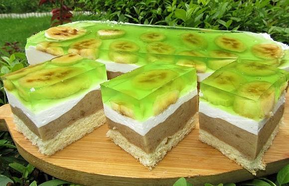 Ciasto bananowiec pyszne i orzeźwiające