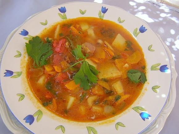 Zupa warzywna na rosole