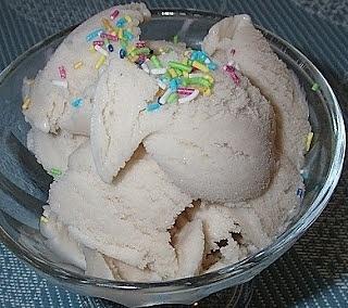 Domowe lody jogurtowo-bananowe z 3 składników
