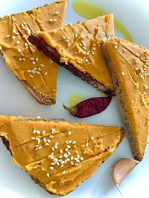 Hummus z pieczonej dyni