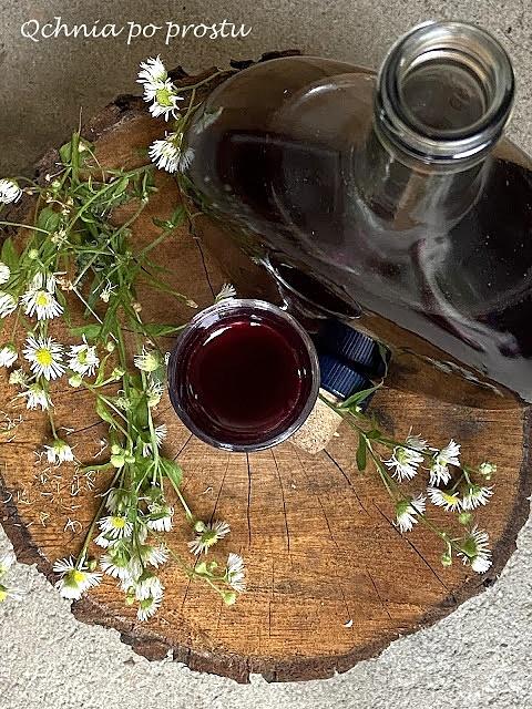 Wiśniówka z aromatem goździków
