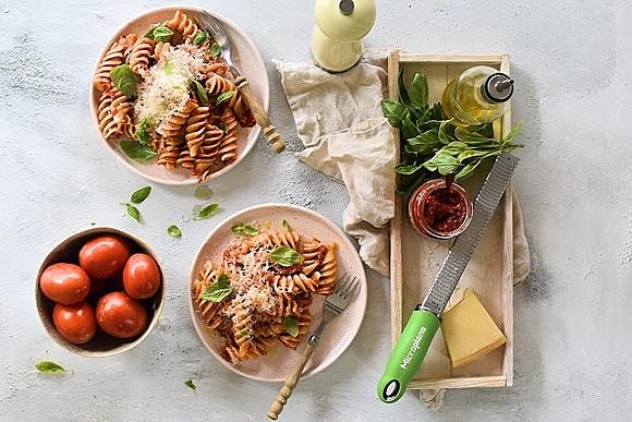 Pomidorowy makaron na ostro