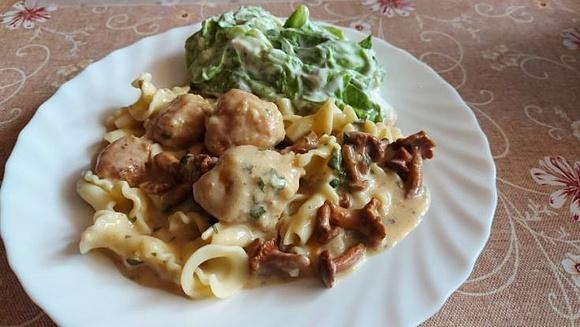 Wieprzowe pulpeciki w sosie kurkowo-śmietanowym
