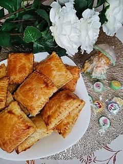 Ciasteczka z ciasta francuskiego tygryski