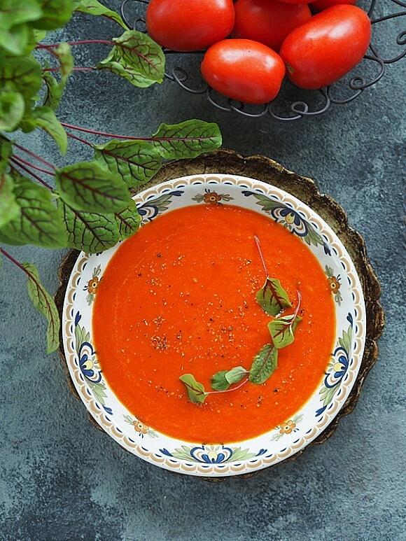 Zupa ze świeżych pomidorów velouté