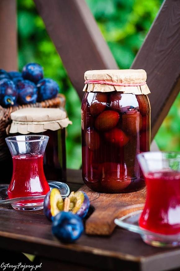 Kompot śliwkowy z węgierek na zimę