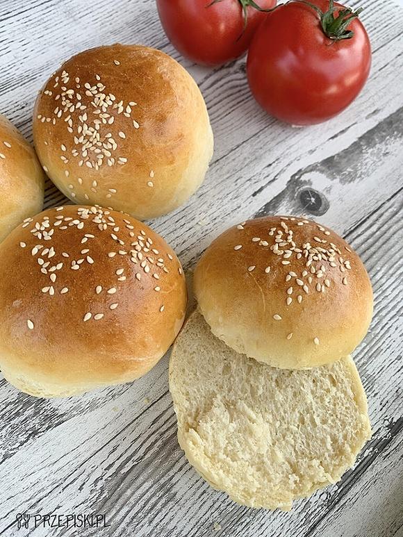 Domowe bułki do hamburgerów
