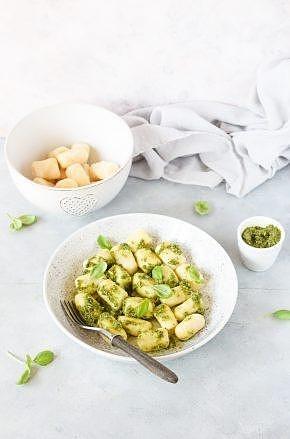 Kopytka z domowym pesto