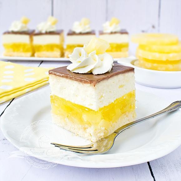 Ciasto Piña Colada z galaretką ananasową