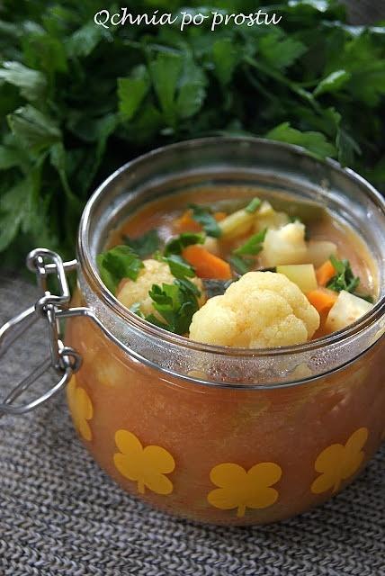 Zupa jarzynowa z curry i mleczkiem kokosowym
