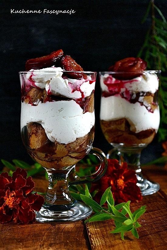 Tiramisu z pieczonymi śliwkami bez jajek