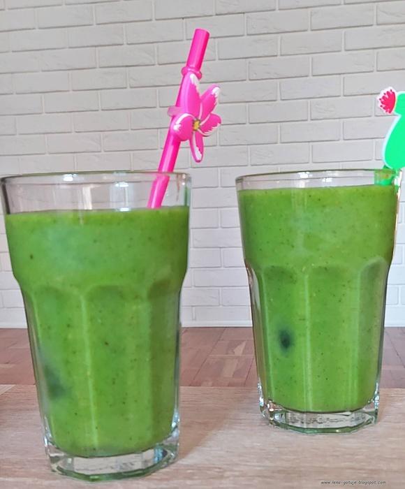 Smoothie z kiwi i szpinaku