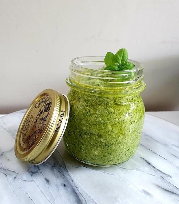 Pesto z cukinii