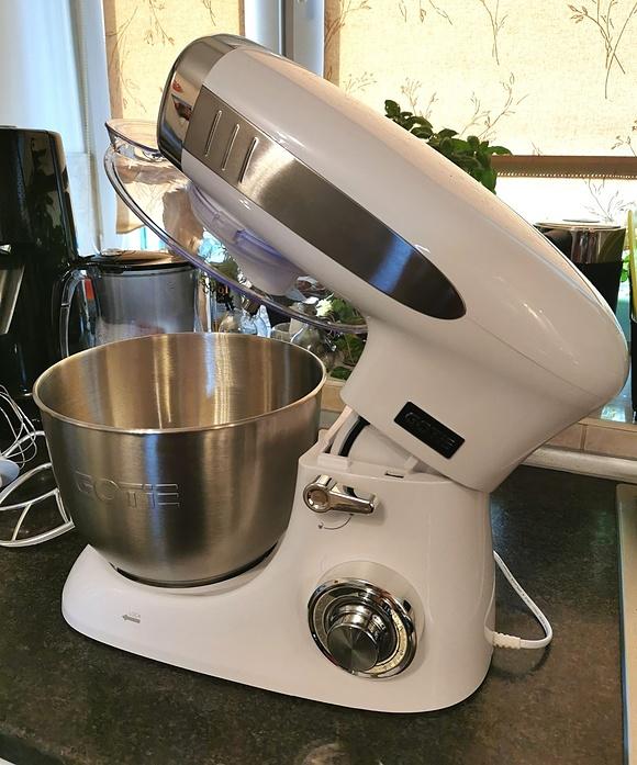 Robot planetarny Gotie gpm-1300w