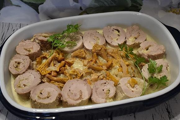 Zapiekane polędwiczki w sosie z kurkami