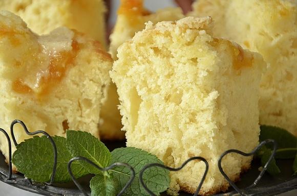 Ciasto drożdżowe z dynią i pomarańczą