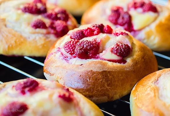 Drożdżówki z budyniem i malinami - Thermomix