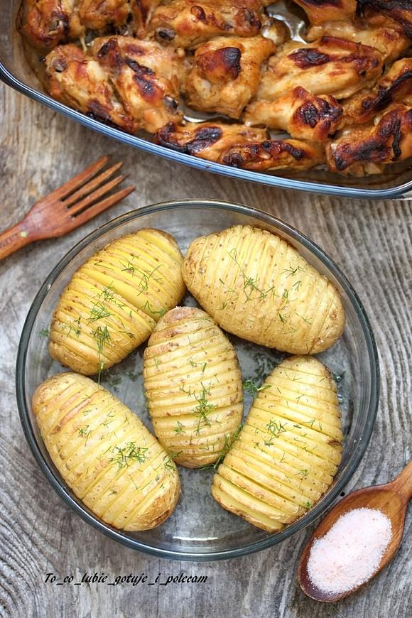 Ziemniaki pieczone Hasselback – prosty przepis na szwedkie ziemniaki