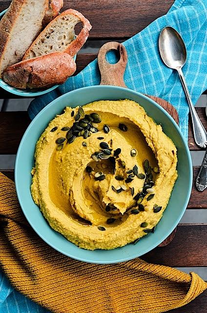 Hummus dyniowy