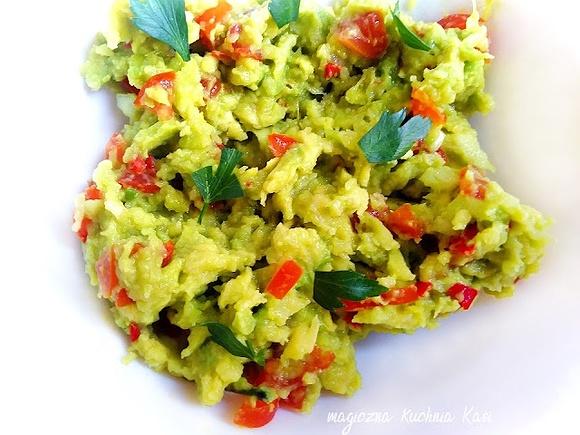 Guacamole przepis na smakowitą pastę z awokado i limonką