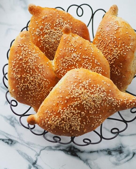 Samoon – arabski płaski chleb z iraku na world bread day 2021