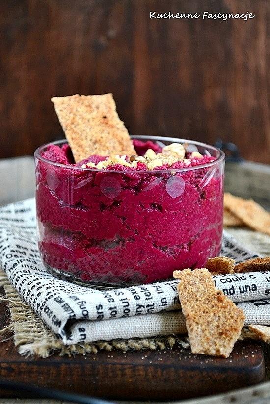 Hummus z buraków Donna Hay