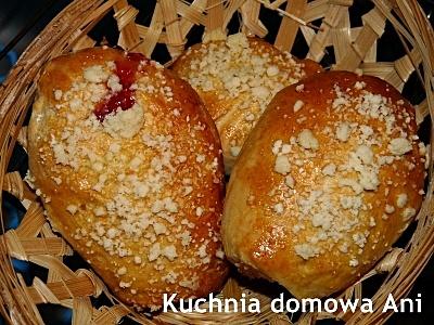 Bułeczki z dżemem i kruszonką