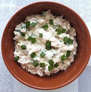 Pasta twarogowa z wędliną i szczypiorkiem
