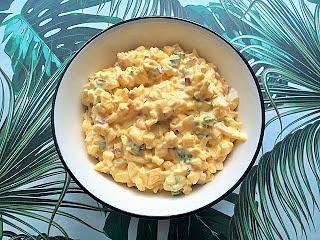 Pasta jajeczna z rzodkiewką