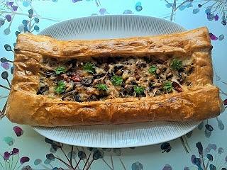Tarta francuska z pieczarkami i papryką