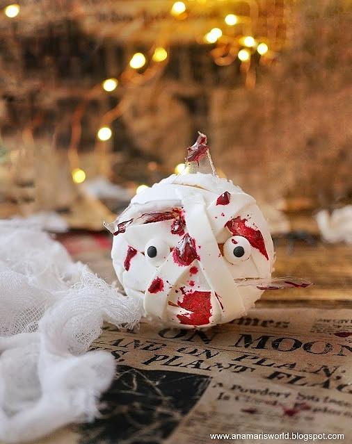 Halloweenowe babeczki bandaże
