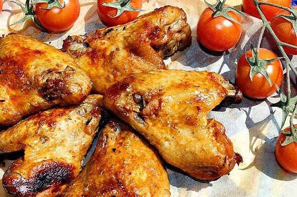 Skrzydełka z kurczaka w sosie barbecue