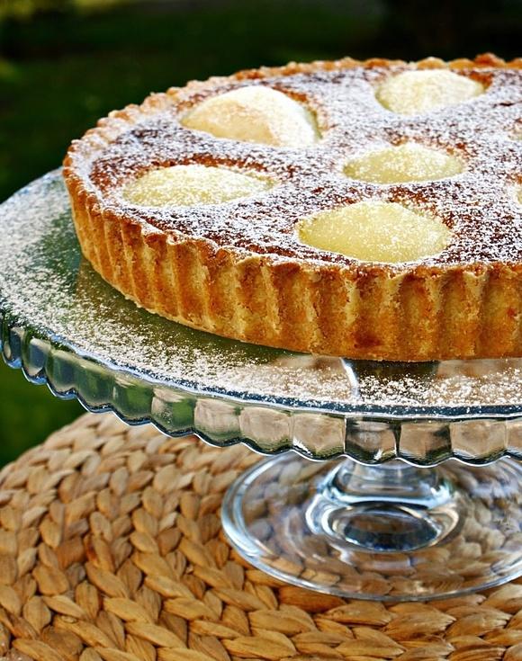 Tarta migdałowa z gruszkami