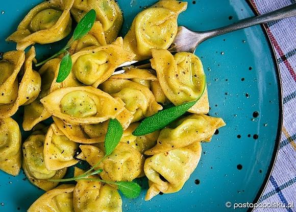 Tortelloni z ricottą i pietruszką