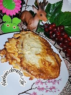 Chleb w jajku ze śmietaną, mąką i przyprawami