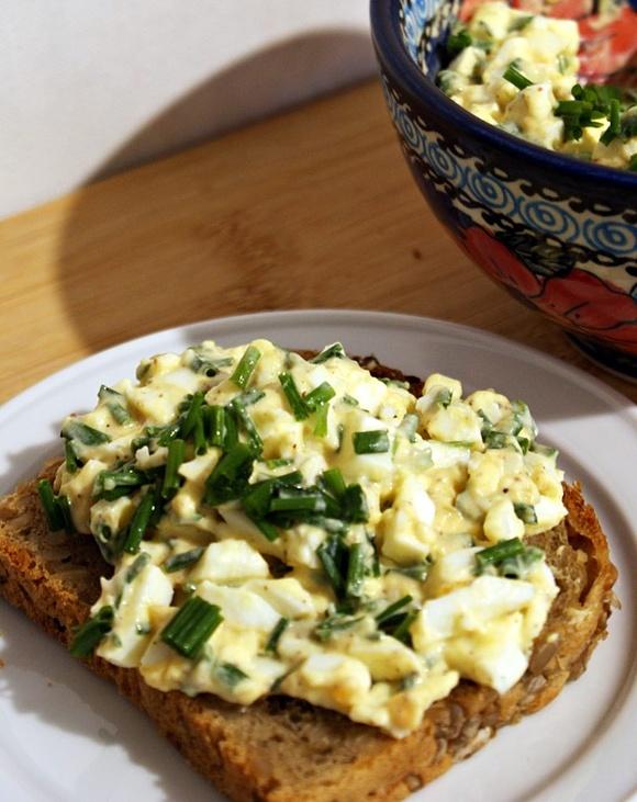 Pasta jajeczna na śniadanie i kolację