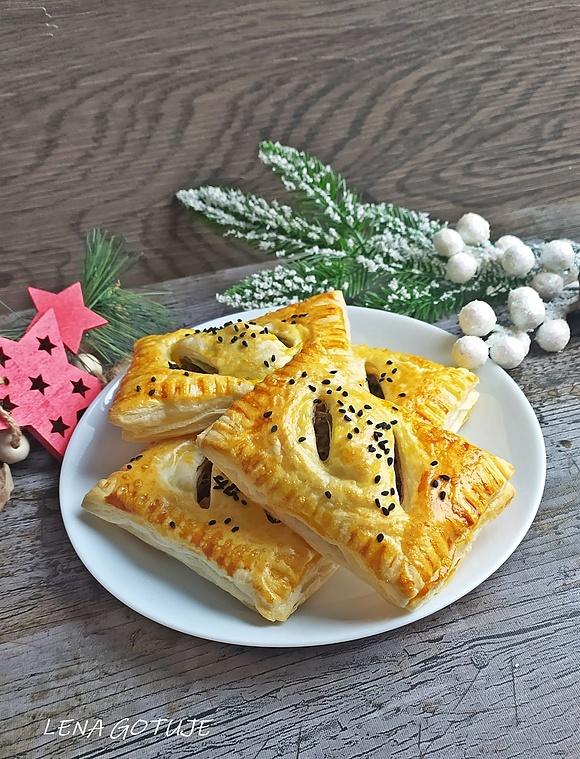 Szybkie paszteciki pieczarkowe