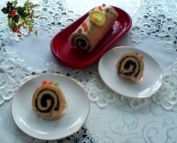 Biszkoptowa rolada makowa