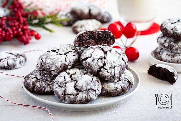 Popękane ciasteczka czekoladowe - chocolate crinkle cookies