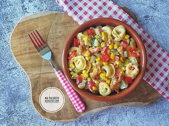 Sałatka z tortellini
